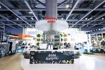 食品类软文营销：维他奶亮相广州Hotelex展，“花式植造派对”传递植物健康力量